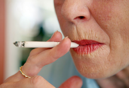 تاثیر سیگار کشیدن بر روی پوست و چین و چروک